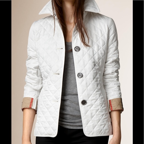 Burberry Jackets & Blazers - White quilted Burberry jacket